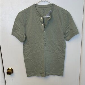 J. Crew Men's Olive Short Sleeve Henley